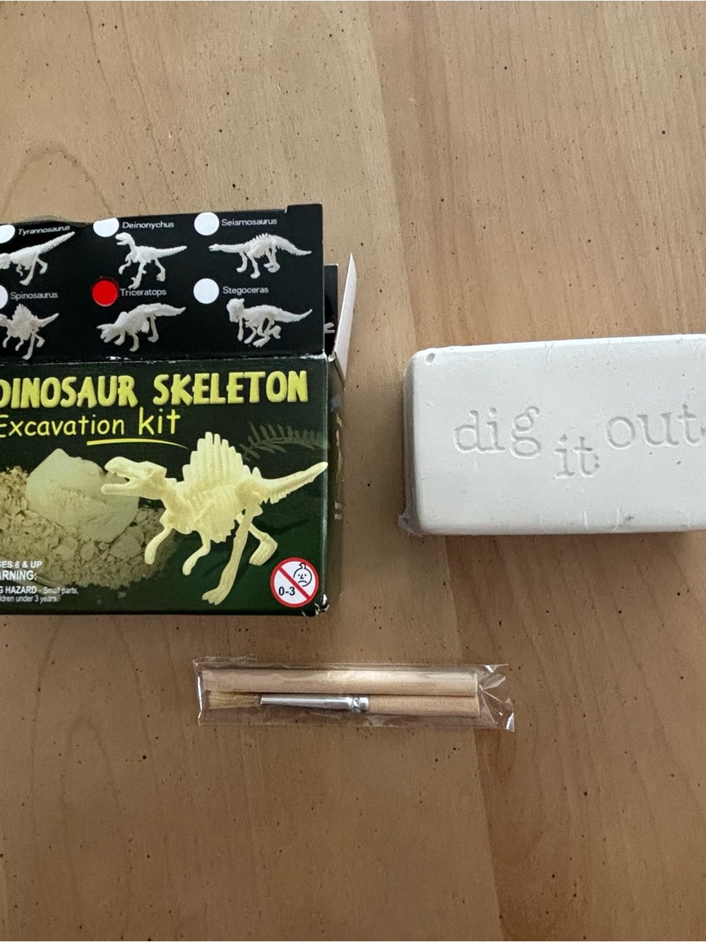 Mini Dinosaur Skeleton Toy Excavation Kit. Triceratops. Brand New In Box.